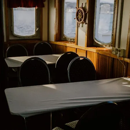 Norwegian Fjord Explorer Line Hotel na wodzie *
