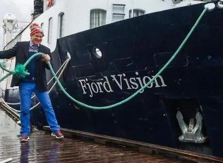 Hotel na wodzie Norwegian Fjord Explorer Line *