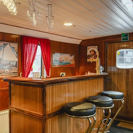 Norwegian Fjord Explorer Line Hotel na wodzie