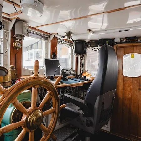 Hotel na wodzie Norwegian Fjord Explorer Line Tromsø