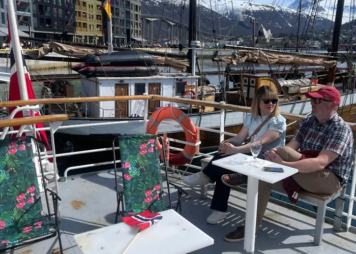 Norwegian Fjord Explorer Line Ботель *