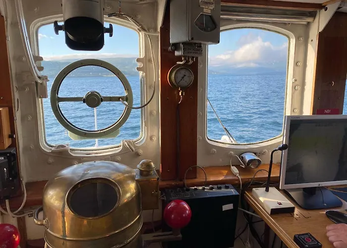 Norwegian Fjord Explorer Line Ботель *