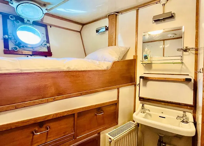 Norwegian Fjord Explorer Line Тромсё