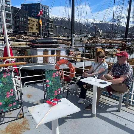 Norwegian Fjord Explorer Line Båthotell *